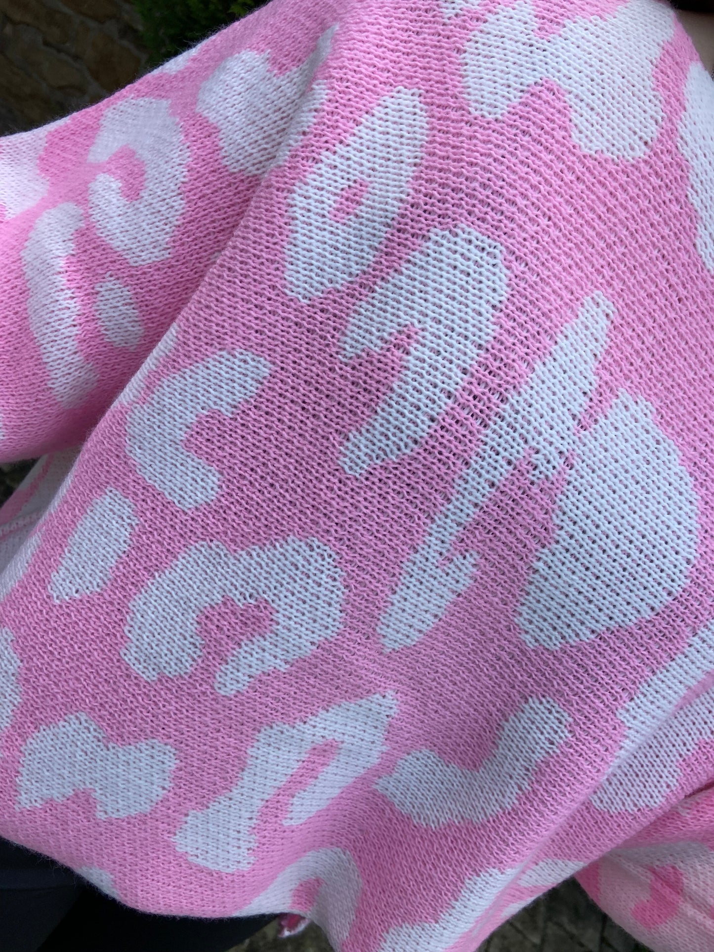 Pull léopard rose