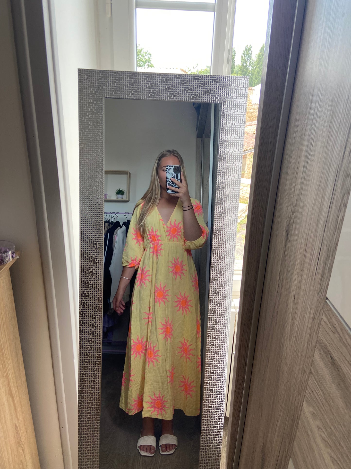 Robe jaune soleil